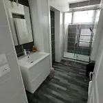 Διαμέρισμα Confort Deco Neuf , Proche Epinal Et De Bouzey Uxegney