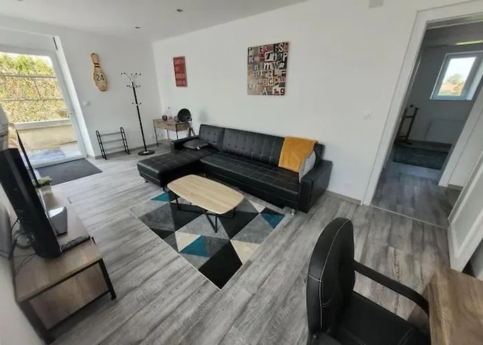 Confort Deco Neuf , Proche Epinal Et De Bouzey Lejlighed *